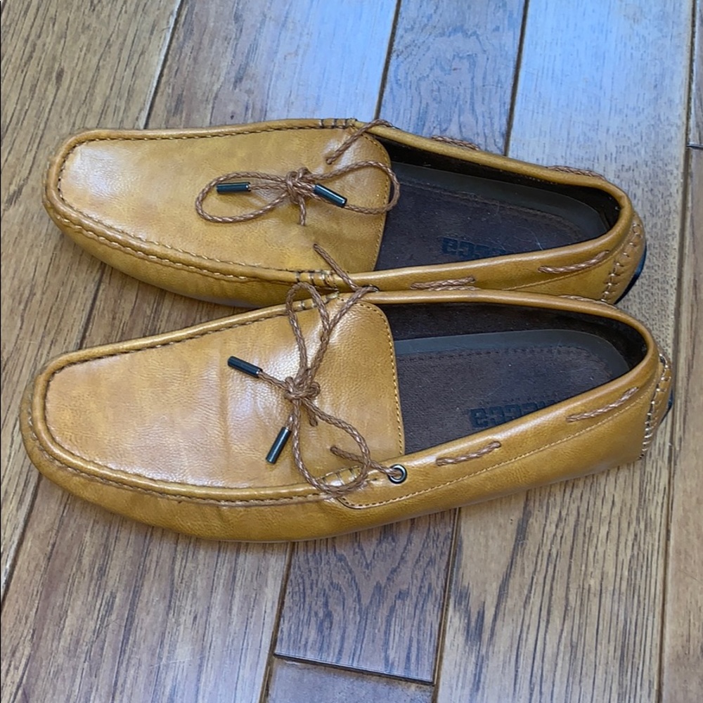 MECCA BRAND NEW LOAFERS